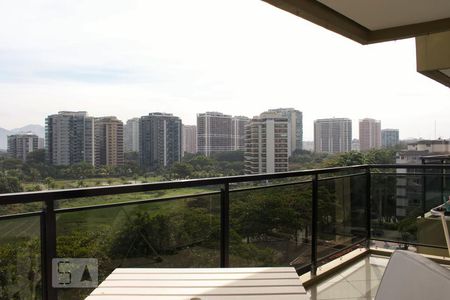 Varanda de apartamento para alugar com 1 quarto, 56m² em Barra da Tijuca, Rio de Janeiro