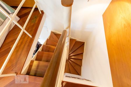 Apartamento para alugar com 49m², 1 quarto e 1 vagaEscada