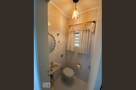 Banheiro de casa à venda com 3 quartos, 149m² em Vila Madalena, São Paulo