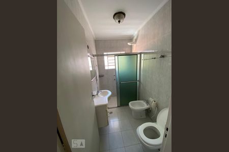 Banheiro de casa à venda com 3 quartos, 149m² em Vila Madalena, São Paulo