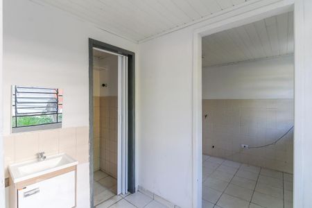 Lavabo de kitnet/studio para alugar com 1 quarto, 42m² em Juvevê, Curitiba