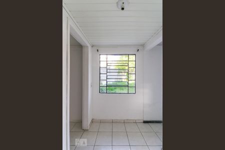 Lavabo de kitnet/studio para alugar com 1 quarto, 42m² em Juvevê, Curitiba
