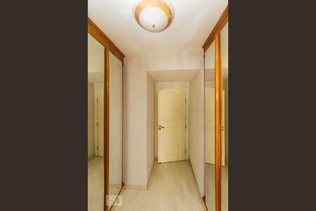 Apartamento para alugar com 475m², 4 quartos e 4 vagasCloset suite 02