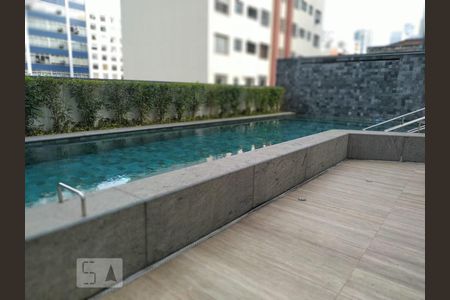 Studio à venda com 31m², 1 quarto e 1 vagaPiscina