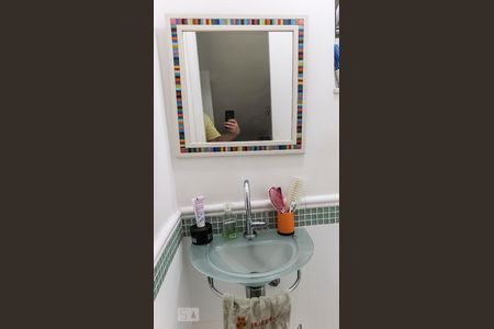 Lavabo de casa de condomínio para alugar com 3 quartos, 120m² em Cachambi, Rio de Janeiro