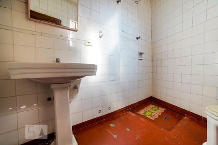 Banheiro de casa para alugar com 2 quartos, 32m² em Vila Maria Baixa, São Paulo