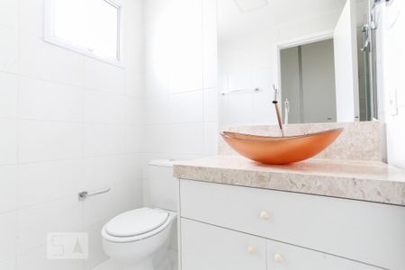 Apartamento para alugar com 60m², 2 quartos e 1 vaga Apartamento para alugar com 60m², 2 quartos e 1 vagaBanheiro da Suíte 1