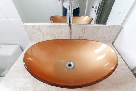 Apartamento para alugar com 60m², 2 quartos e 1 vaga Apartamento para alugar com 60m², 2 quartos e 1 vagaBanheiro da Suíte 1