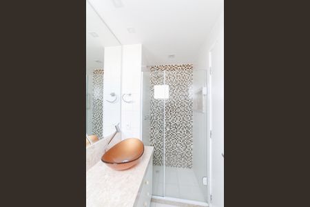 Banheiro da Suíte 1 de apartamento para alugar com 2 quartos, 60m² em Jardim Prudência, São Paulo