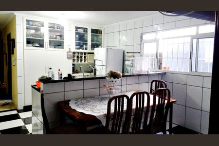 Detalhe cozinha de casa para alugar com 3 quartos, 180m² em Chácara São João, Guarulhos