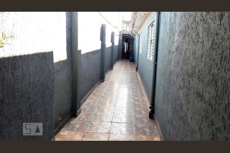 Corredor de casa para alugar com 3 quartos, 180m² em Chácara São João, Guarulhos