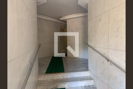 Hall de entrada de apartamento para alugar com 1 quarto, 57m² em Centro, Rio de Janeiro