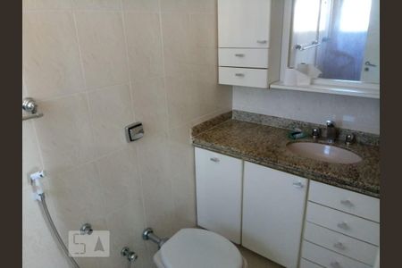 Apartamento à venda com 73m², 2 quartos e 1 vaga Apartamento à venda com 73m², 2 quartos e 1 vagaBanheiro