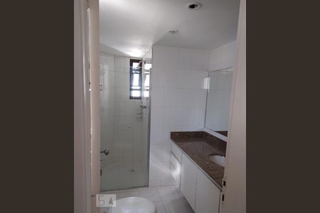 Apartamento à venda com 86m², 3 quartos e 2 vagasBanheiro da Suíte