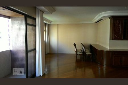 Apartamento para alugar com 320m², 4 quartos e 3 vagasSala