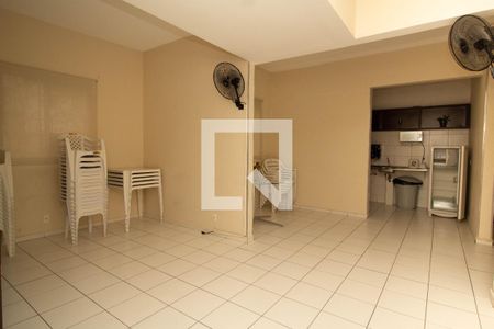 Apartamento para alugar com 49m², 2 quartos e sem vaga Apartamento para alugar com 49m², 2 quartos e sem vagaÁrea comum - Salão de festas