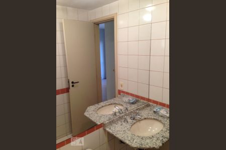Apartamento para alugar com 66m², 2 quartos e 1 vaga