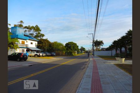 Vista da Rua de apartamento para alugar com 2 quartos, 170m² em Campeche, Florianópolis