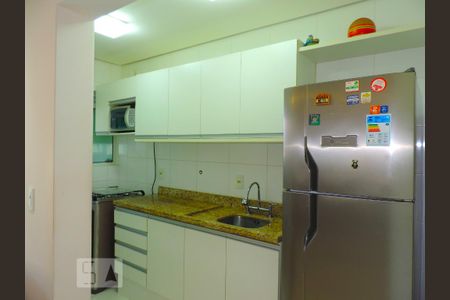 Cozinha de apartamento para alugar com 2 quartos, 170m² em Campeche, Florianópolis