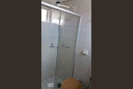 Banheiro de kitnet/studio para alugar com 1 quarto, 30m² em Setor Leste Universitário, Goiânia