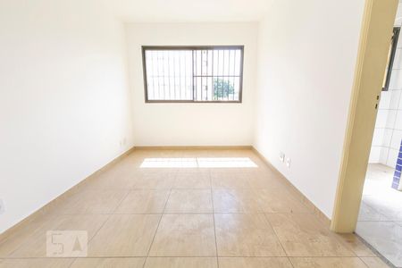 Apartamento para alugar com 42m², 2 quartos e 1 vagaSala