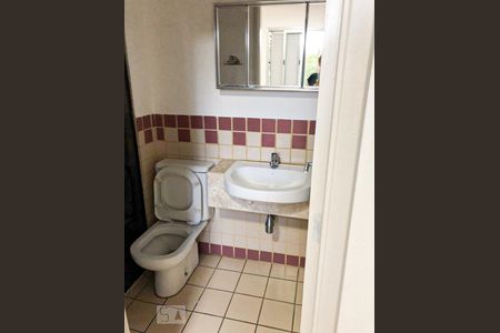 Banheiro da Suite de apartamento para alugar com 3 quartos, 67m² em Vila Regente Feijó, São Paulo