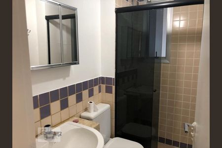 Banheiro Social de apartamento para alugar com 3 quartos, 67m² em Vila Regente Feijó, São Paulo