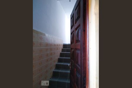 Studio para alugar com 59m², 1 quarto e sem vaga Studio para alugar com 59m², 1 quarto e sem vagaEscada