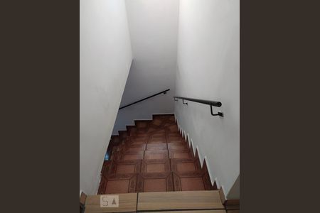 Escada de casa à venda com 2 quartos, 110m² em Cangaíba, São Paulo
