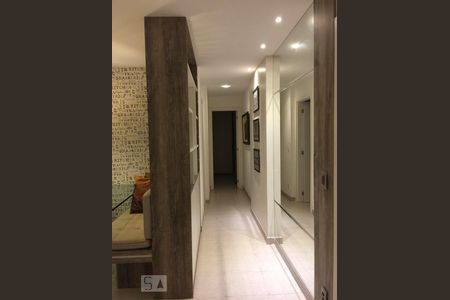 Sala e Corredor de apartamento para alugar com 2 quartos, 90m² em Icaraí, Niterói