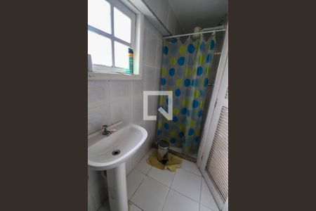 Casa à venda com 300m², 5 quartos e sem vagaBanheiro de Serviço