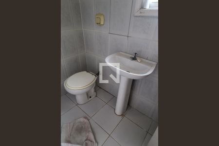 Casa à venda com 300m², 5 quartos e sem vagaBanheiro de Serviço