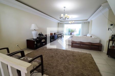Sala 1 de casa à venda com 5 quartos, 300m² em Anil, Rio de Janeiro