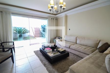 Sala 1 de casa à venda com 5 quartos, 300m² em Anil, Rio de Janeiro