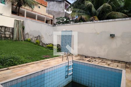 Casa à venda com 300m², 5 quartos e sem vagaPiscina
