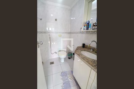 Casa à venda com 300m², 5 quartos e sem vagaBanheiro da Suíte 1