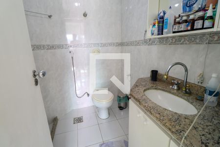 Casa à venda com 300m², 5 quartos e sem vagaBanheiro da Suíte 1