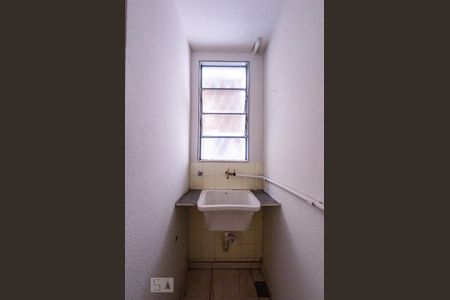 Área de Serviço de apartamento para alugar com 2 quartos, 60m² em Carlos Prates, Belo Horizonte