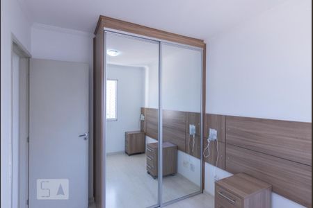 Quarto 1 de apartamento para alugar com 2 quartos, 53m² em Vila Anastácio, São Paulo