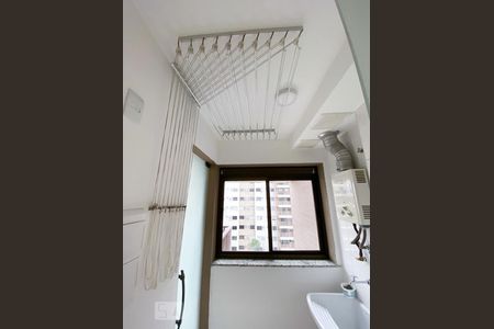 Apartamento para alugar com 80m², 3 quartos e 1 vagaÁrea de Serviço