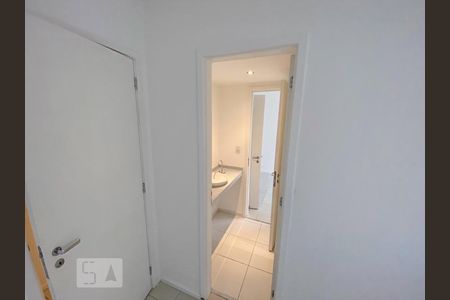 Entrada Banheiro da Suíte Canadense de apartamento para alugar com 3 quartos, 80m² em Vila da Penha, Rio de Janeiro