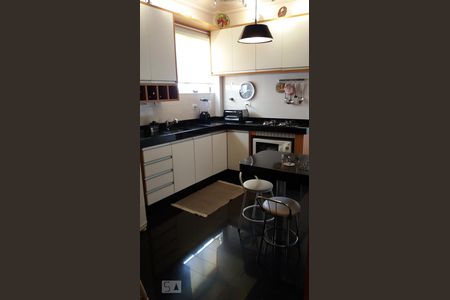 Apartamento à venda com 98m², 2 quartos e sem vagaCozinha