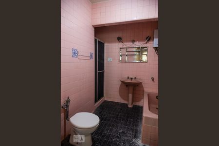 Banheiro de apartamento à venda com 3 quartos, 103m² em Copacabana, Rio de Janeiro