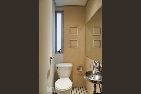 Lavabo de apartamento para alugar com 1 quarto, 42m² em Perdizes, São Paulo