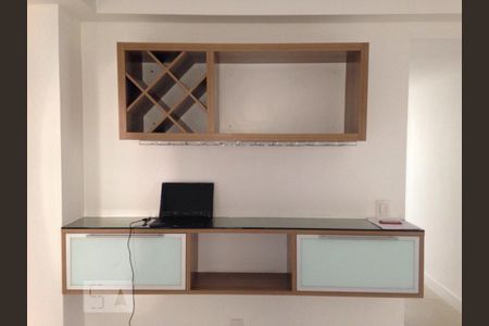 Apartamento para alugar com 110m², 3 quartos e 1 vagaSala