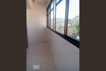 Apartamento para alugar com 110m², 3 quartos e 1 vagaÁrea de Serviço