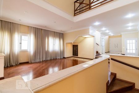 Casa de condomínio à venda com 540m², 4 quartos e 6 vagasSala