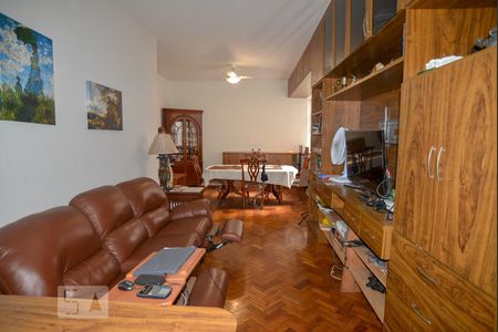 Apartamento para alugar com 120m², 3 quartos e sem vaga Apartamento para alugar com 120m², 3 quartos e sem vagaSala