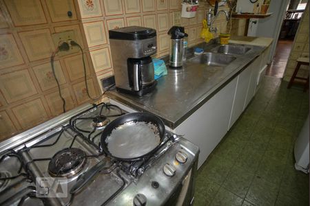 Apartamento para alugar com 120m², 3 quartos e sem vaga Apartamento para alugar com 120m², 3 quartos e sem vagaCozinha