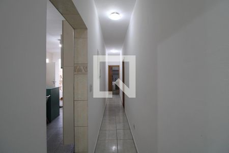 Corredor de casa para alugar com 4 quartos, 300m² em Vila Arriete, São Paulo